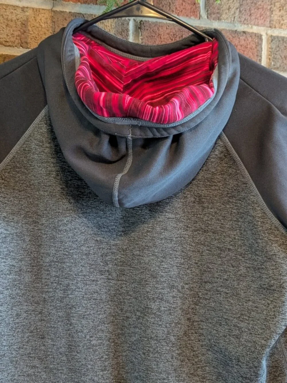 Nike Therma-FIT Raglan Fleece Hoodie Pullover Gray Pink Swoosh - Women’s L - Picture 4 of 4